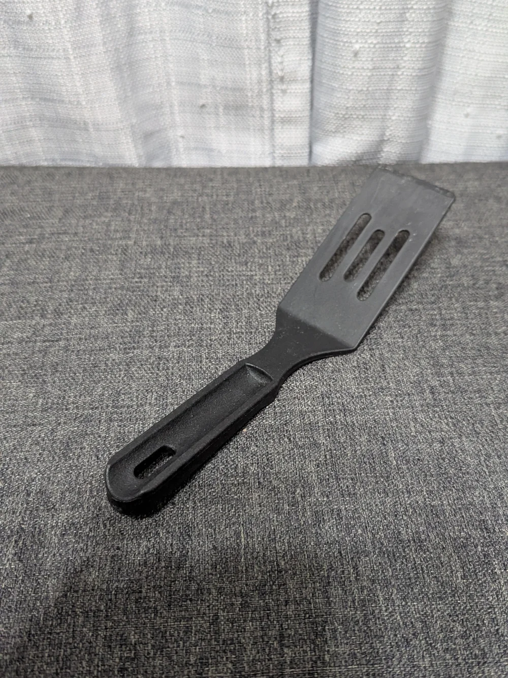 Pampered Chef Mini Plastic Serving Spatula Flipper Turner Slotted